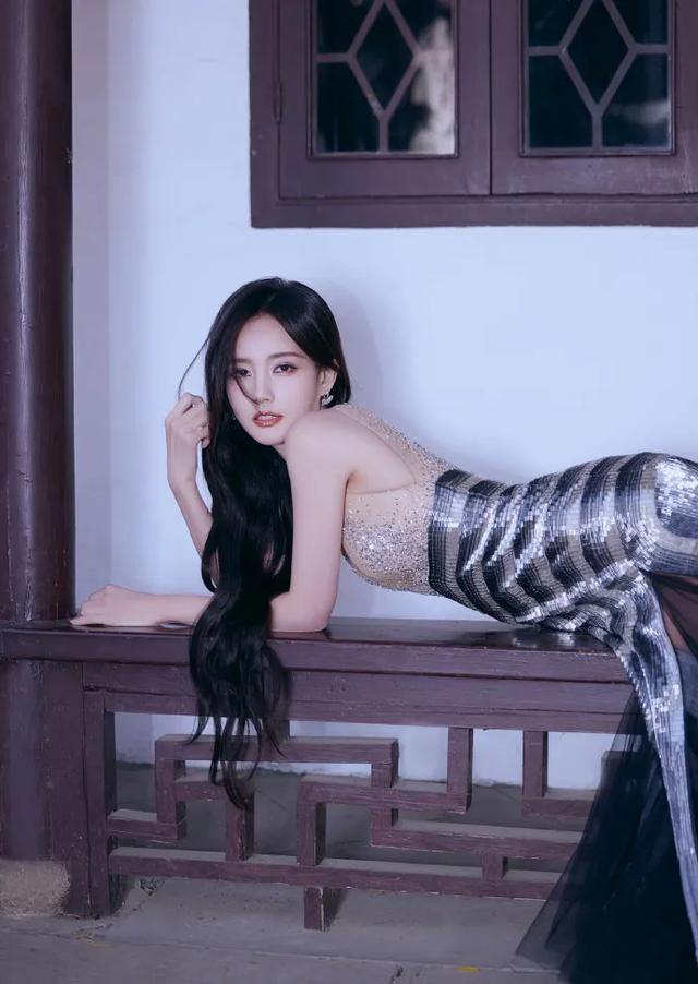 李一桐，又清纯又欲