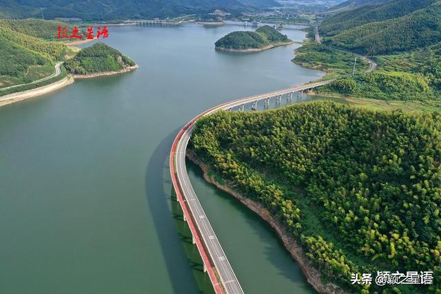 水库边有观景台指示牌，为何没有观景台？误人无数