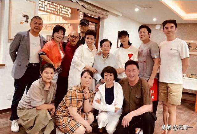 63岁董文华不再沉默，揭露当年被“封杀”原因，原来我们错怪她了