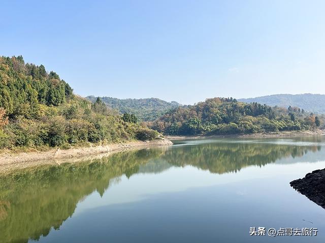 成都最近的6条爬山路线，超长的山脊线视野壮阔，都不要门票！