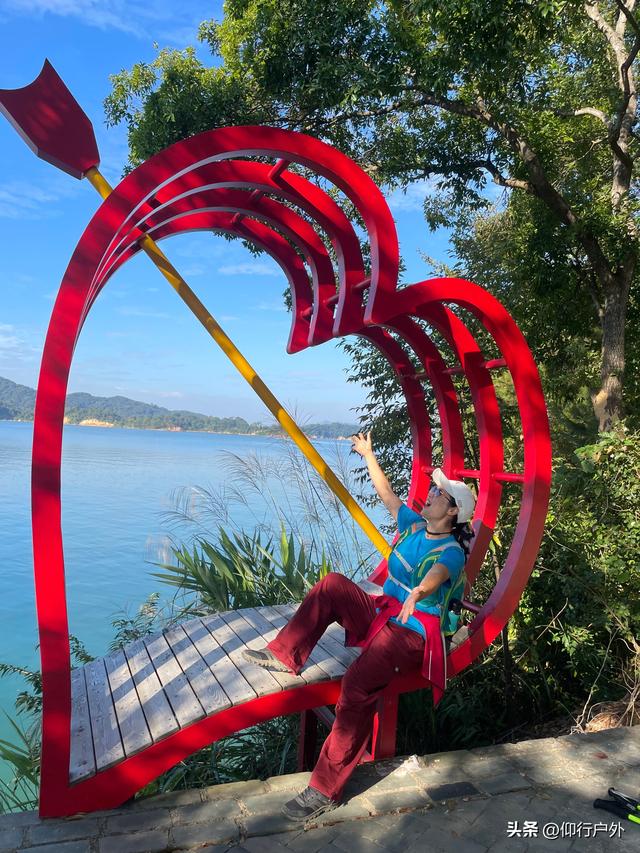 穿越万绿湖大型徒步