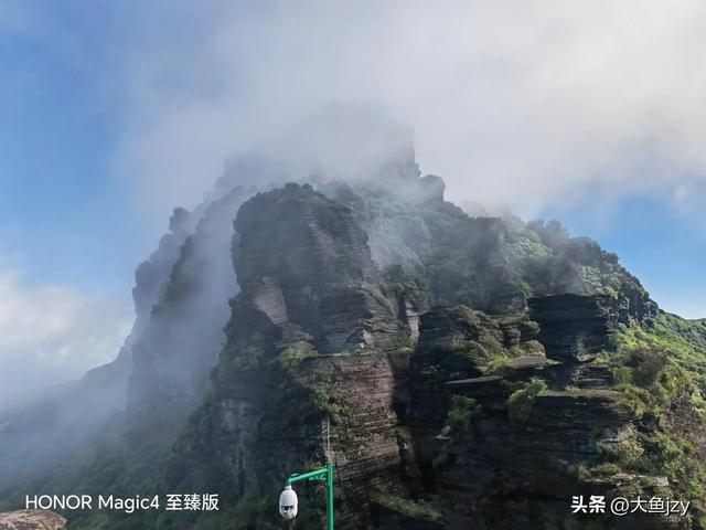 登完泰山又去登梵净山，感觉登山难度不在一个等级