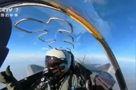 歼-20赢了！中美两国最先进战斗机过招，歼-20战斗力强大到出乎你意料，美军战机在中国海岸线已无法隐身图片