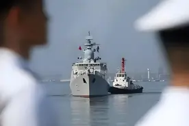 中国海军建设蒸蒸日上，为了维护国家利益，必须走向全世界！图片