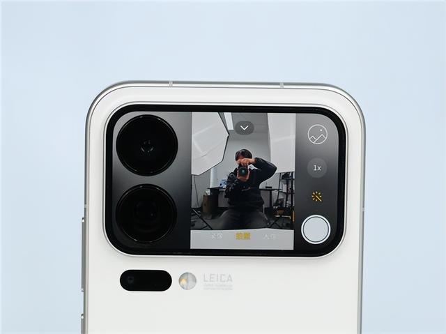 小米17 Pro Max评测：五年高端之路的集大成者