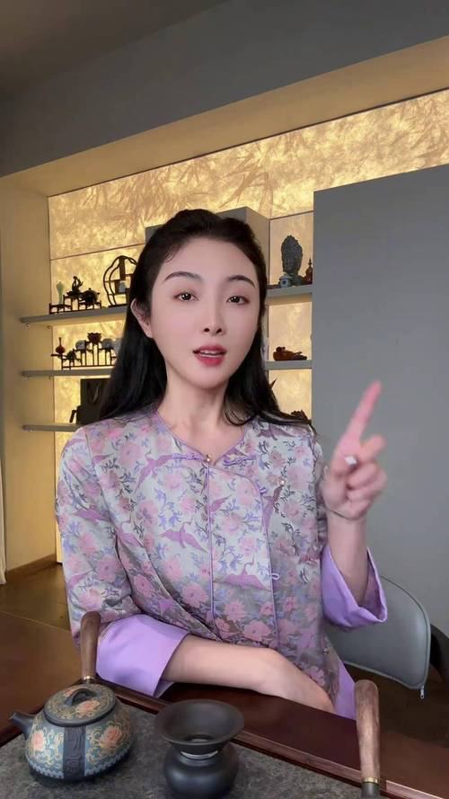 “买英国精子生3娃	”的山东女人	，8年后现状曝光！如今她后悔不？