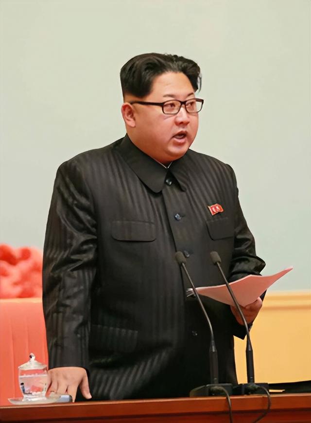 金正恩还没抵华，9国高层拒参阅兵，中方送出一句话，信号不简单