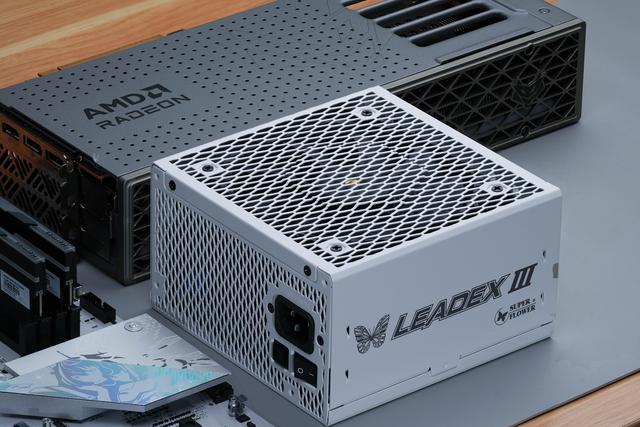 实测22款游戏！AMD RX9070是4K游戏入门卡还是爽玩卡？