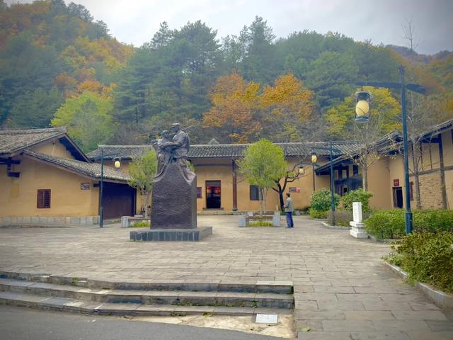 秋假冲鸭!佛坪“秋日乌托邦”,承包你的假日松弛感→