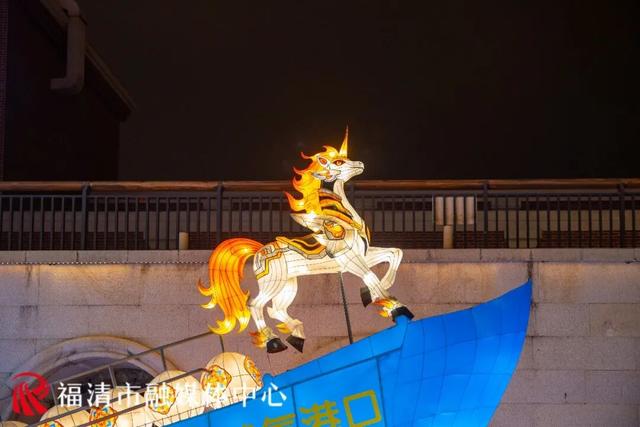 流光溢彩！东瀚“四骏”花灯惊艳亮相！