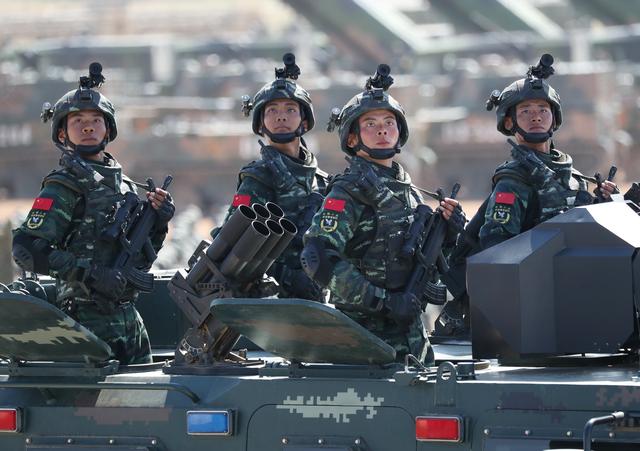 不仅赖清德慌了，美国也慌了，​​9.3大阅兵临近！美军急联系中方