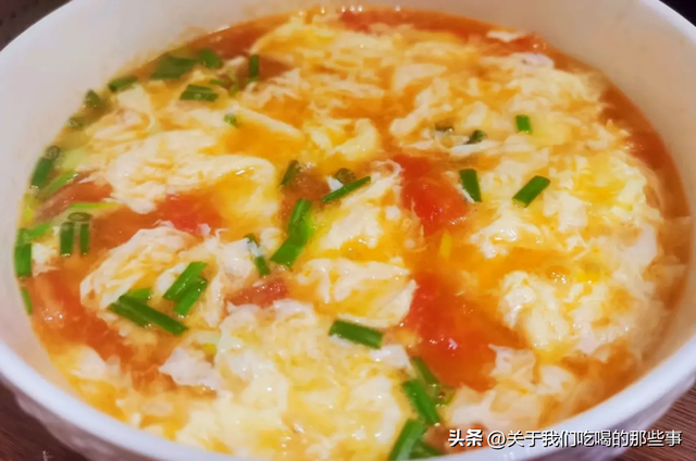 做西红柿鸡蛋汤，不要直接加水，教你一招，蛋花漂亮，顺滑好喝