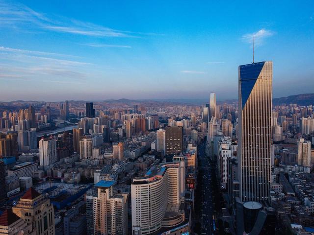 甘肃的下一个“兰州”，不是酒泉也不是天水，而是这座低调的城市