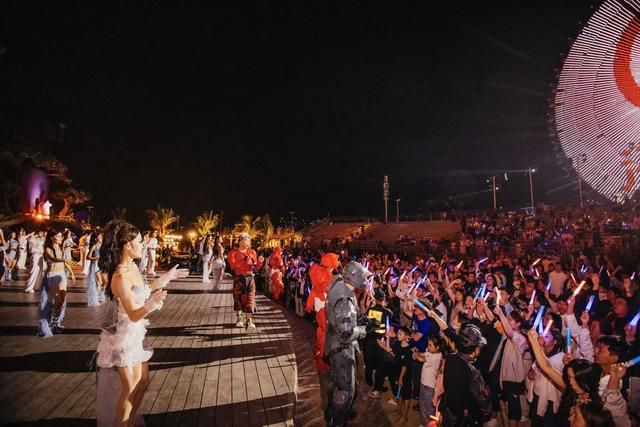 三亚夜游新地标启幕！“看见三亚” 正式开园重构鹿城夜生活版图