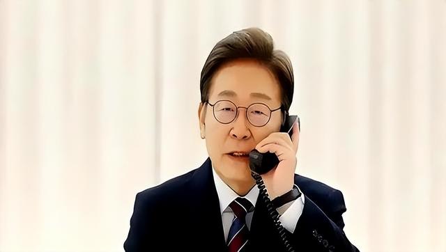 降级对待？首个高调拒绝北京阅兵的总统出现，已经通告全球