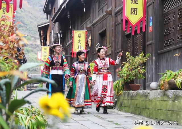 初冬，与白马山寨共赴一场诗意之约