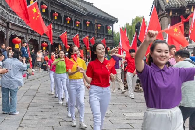 山河铭记 · 热血重燃|在台儿庄古城,收获一场让你热泪盈眶的心灵震撼!