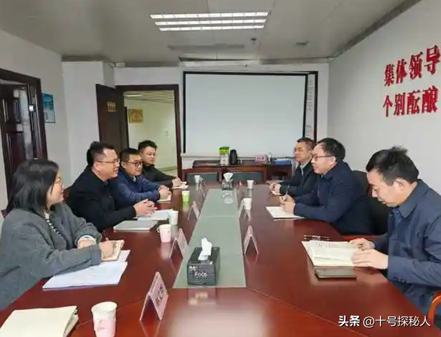 一年狂赚786亿，合并18个村庄，村长身家170亿，他们怎么做到的？