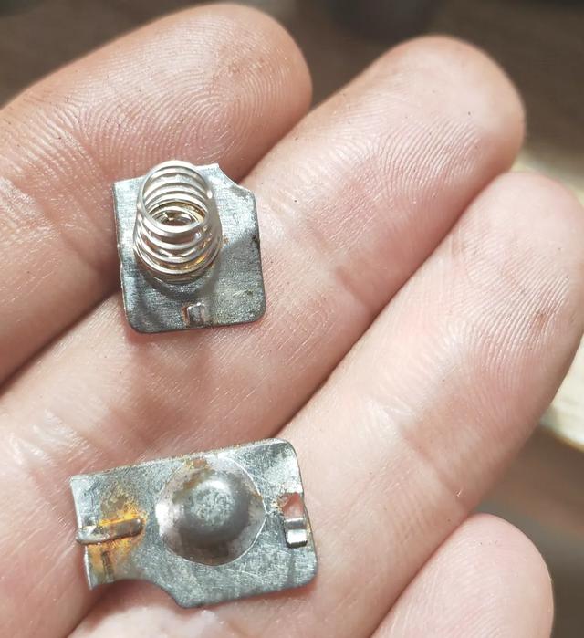 奉劝大家：不要小瞧这些日常小物，杀伤力很强，许多大件被腐蚀！