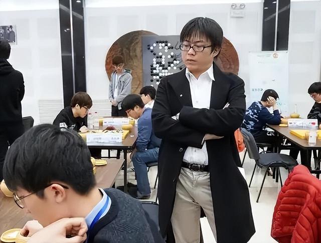 原来他就是聂卫平长子，移民日本改国籍娶日本妻，拒绝让儿子姓聂