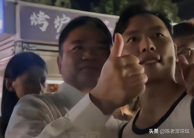 夫妻本是同林鸟，但这一次，奶茶妹也“救不了 放飞自我”的刘强东