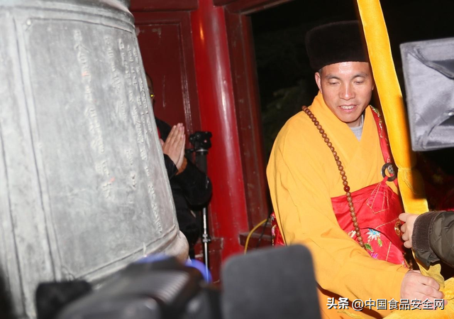 少林寺换方丈后变样了？门票 80 块还带二维码，素斋 50 元竟不给卫生纸！