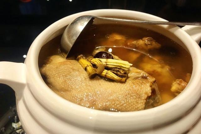 新鲜铁皮石斛多少钱一斤 2025年新鲜铁皮石斛多少钱一斤啊