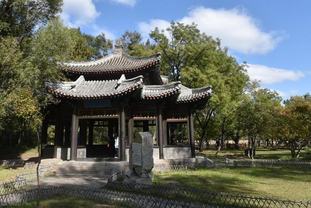 河北避暑山庄内有哪些必游景点？