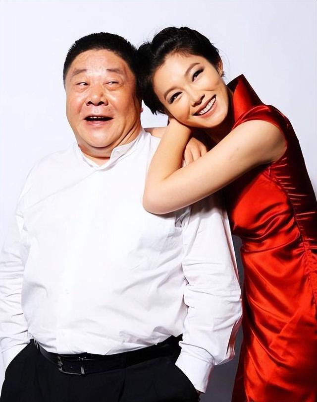 为孝顺父母坚持丁克21年，老人全送走后，53岁的他才愿意生娃