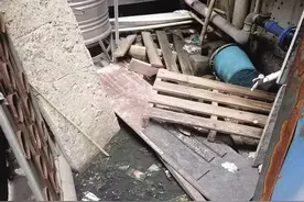 “排污管渗漏两年，谁管？”海口琼山区民政局宿舍小区业主：外溢污水恶臭难闻；居委会：不能纳入旧改计划图片