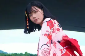 日本女性穿的和服，背后的“枕头”到底是什么东西？有什么用？图片