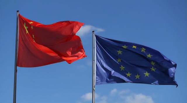 特朗普向全球发出通牒：180天内必须对中国动手，不帮忙就加税