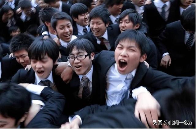 首尔爆发反华游行，韩国人疑惑：为什么中国人没有一丁点害怕？