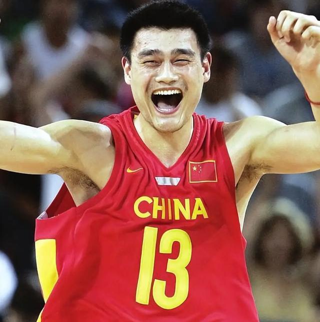 姚明做梦也没想到，15岁的女儿	，如今仅凭一个举动就给他长脸了