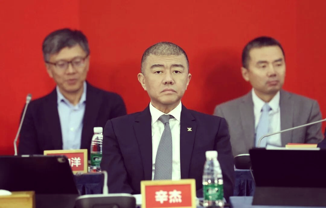 辛杰任内一年深铁9次输血万科近260亿