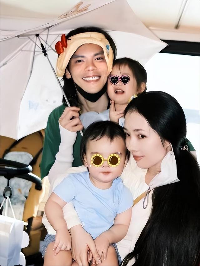 向府治丧现场大批警员戒备！向太向佐露面	，遗嘱分配曝光出乎意料