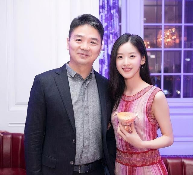 不装了！婚变传闻仅10天，31岁章泽天高调官宣喜讯，终于等到这天