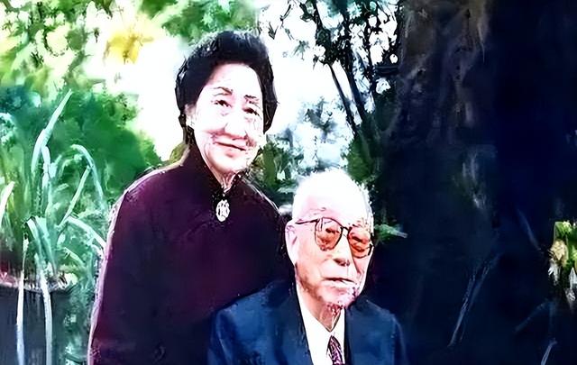 蒋介石临终前，宋美龄含泪询问：汉卿，还他自由吗？蒋：不可放虎