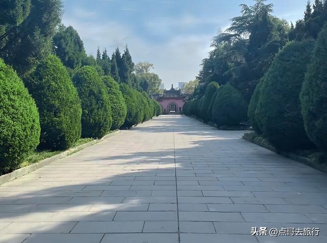 成都主城区老牌公园，最适合乘凉避暑，超级舒服，地铁公交直达！