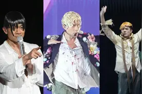 郭富城演唱会众星云集，泡面头造型好奇特，劲歌热舞很热闹图片