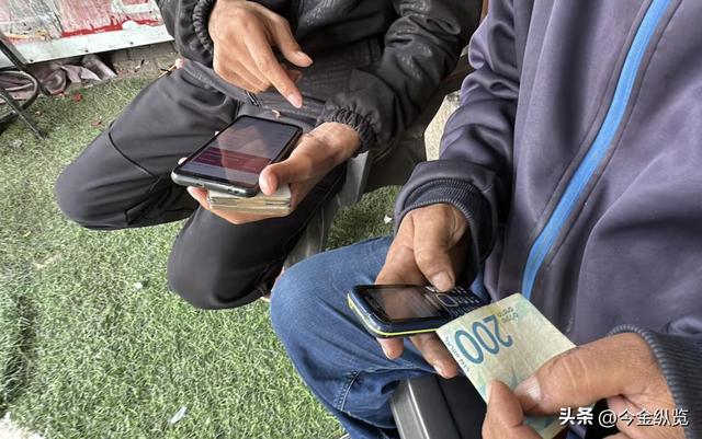 700元一公斤面粉！加沙人惊曝"吃人黑市"，中国网友纷纷泪目围观