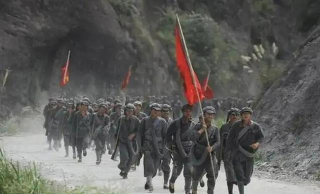 湖南78岁农民，无钱治疗女儿，给武装部写信：我是毛主席的警卫员