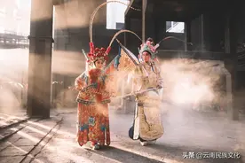 入戏太深自己成了戏中人图片