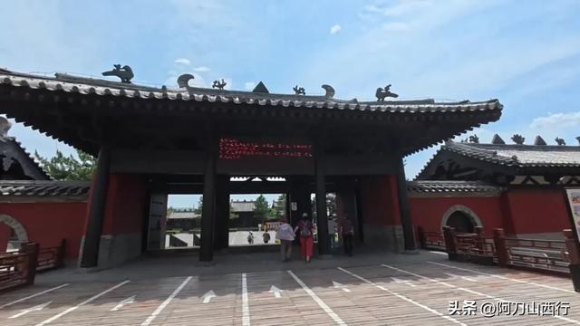亲身来过才能体会到震撼，寻宝中国四大石窟之一，云冈石窟