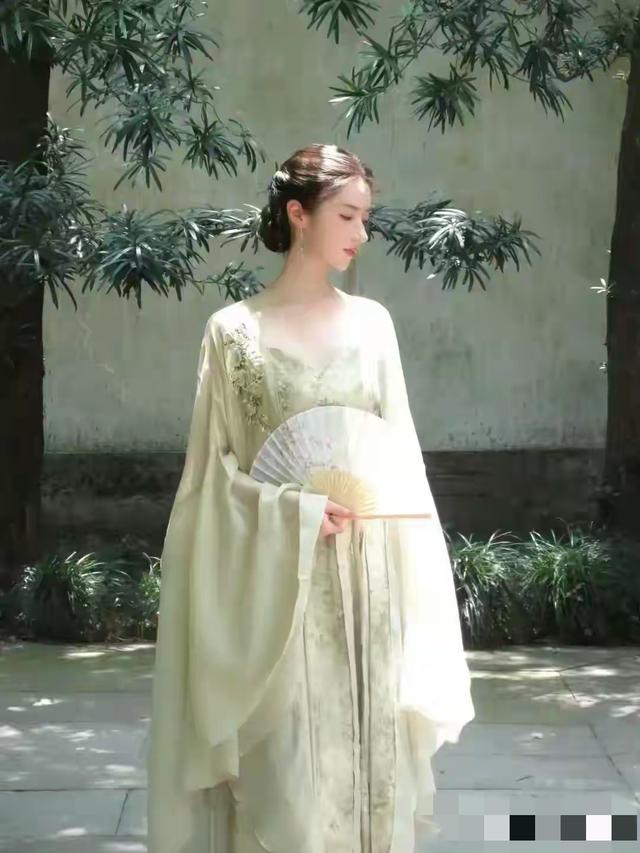 山东济南一佳人好漂亮， 身高168cm，体重48kg 美的让人移不开眼