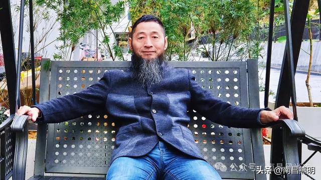 湾里揽胜:蟠龙峰下茶养云