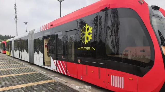 哈尔滨智轨文旅专线开通，10分钟畅享两种快乐！