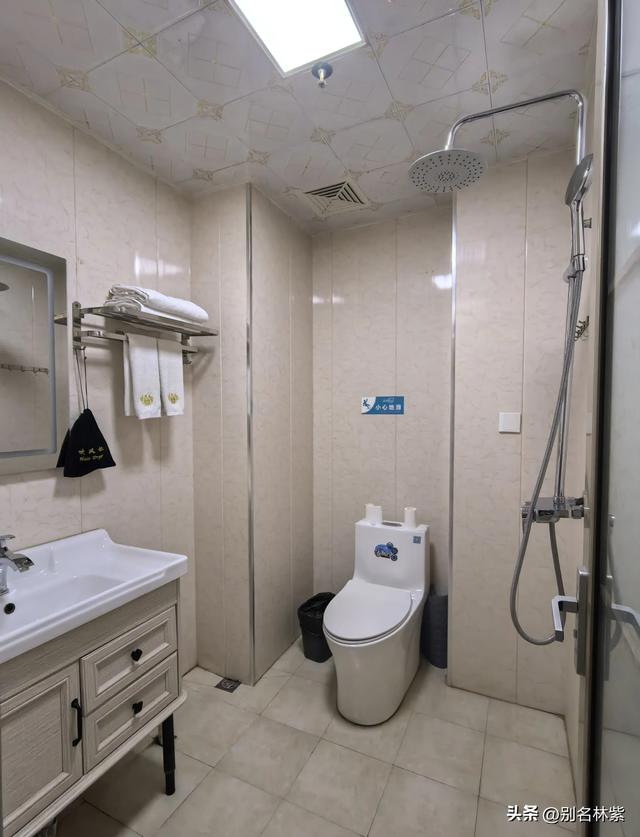 自驾新疆22天，住宿总花费6032元，我都住了哪些酒店，经验分享