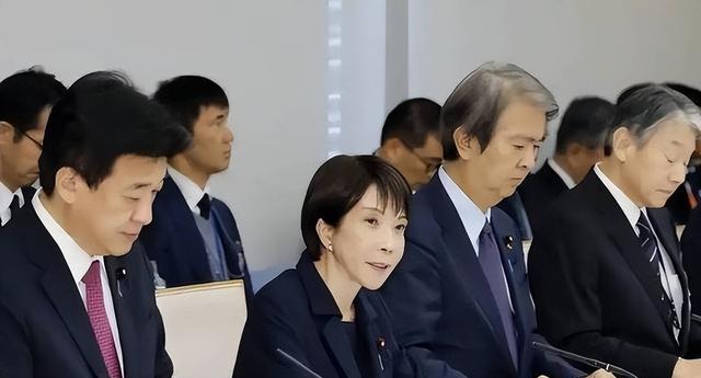 扛不住了？六国收到求援信息，高市赌中国不敢动手，连收四重噩耗