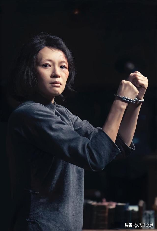 离婚不到两年，章子怡又官宣喜讯，成了汪峰“高攀不起”的模样